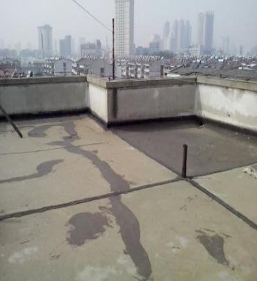 夏县漏水维修 楼顶漏水是什么原因，楼顶漏水维修方法是什么?